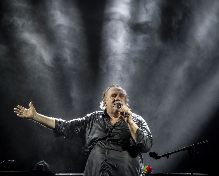 Depardieu Chante Barbara